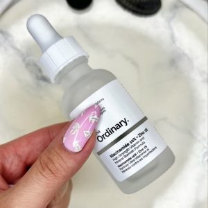 سرم نیاسینامید 10% + زینک 1% اوردینریسرم نیاسینامید 10% + زینک 1% اوردینری